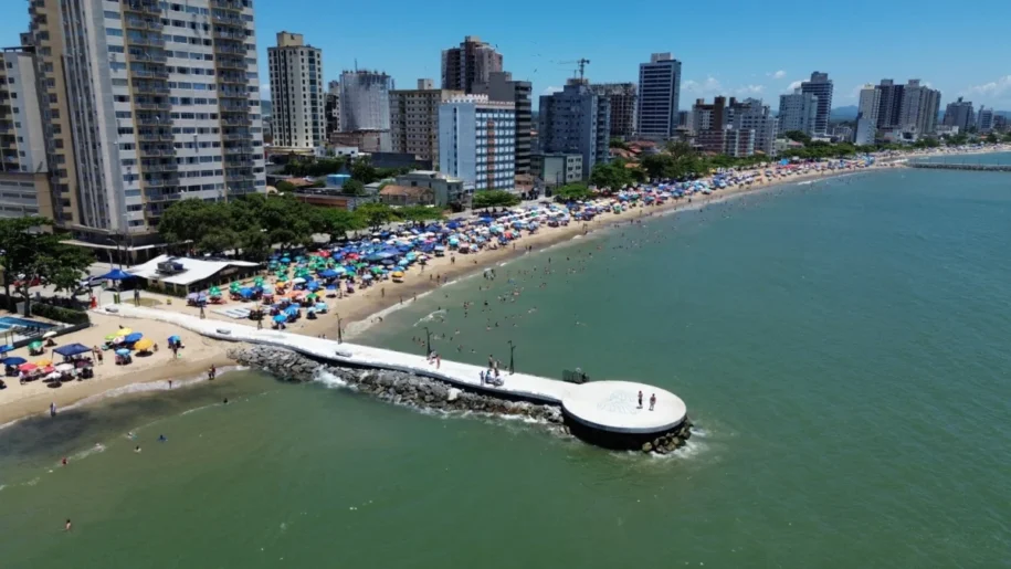 Prefeitura de Balneário Piçarras regulamenta orla e faixa de areia para 2025/2026