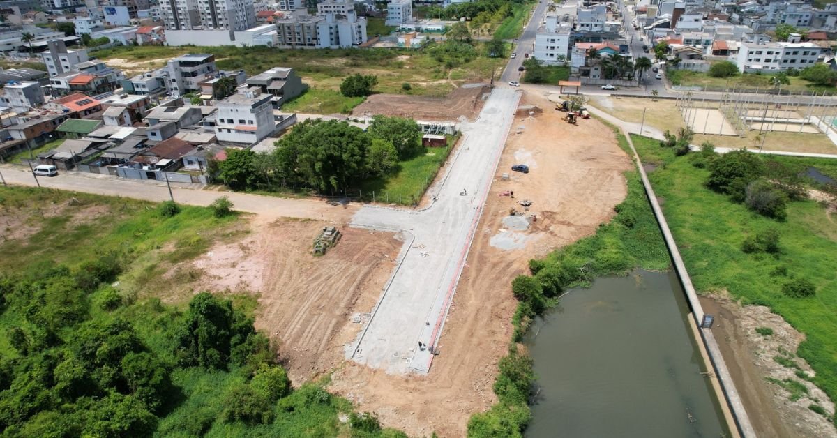 Prefeitura de Camboriú inicia pavimentação da Rua Damasco e gera nova ligação viária