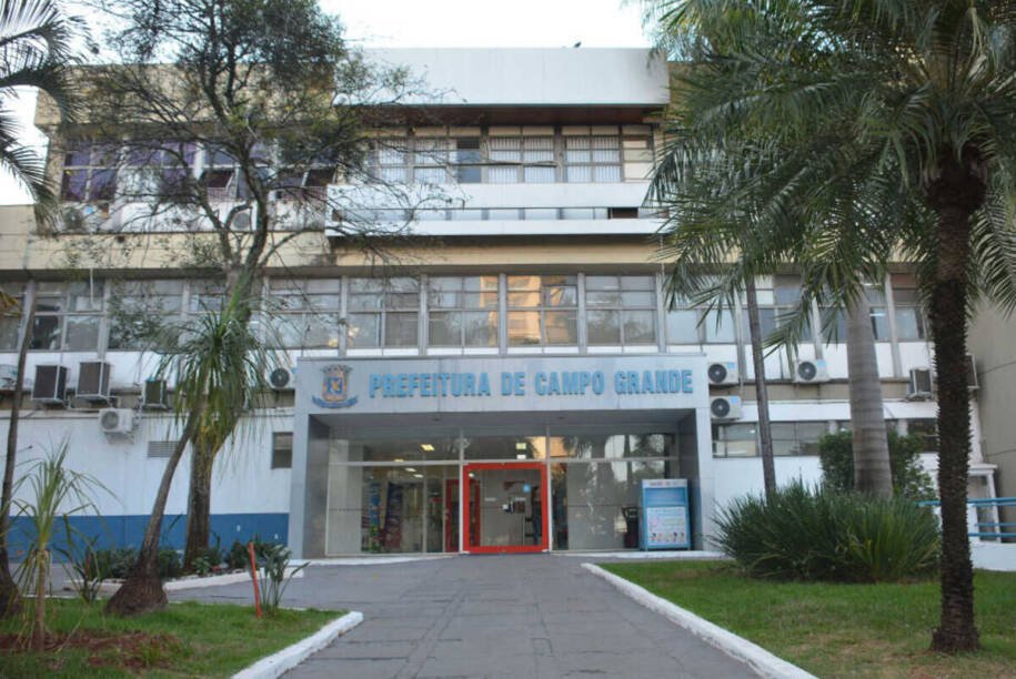 Prefeitura de Campo Grande reduz expediente para tarde em feriado e corta gastos