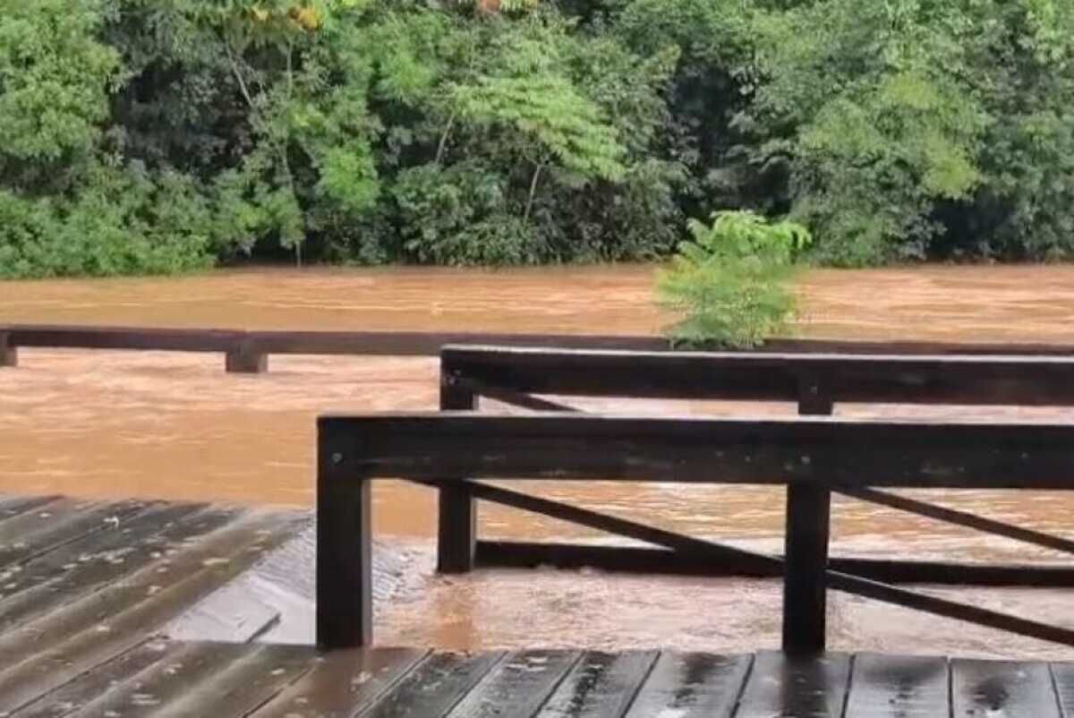 Prefeitura de Corguinho decreta emergência por 180 dias após chuvas devastadoras
