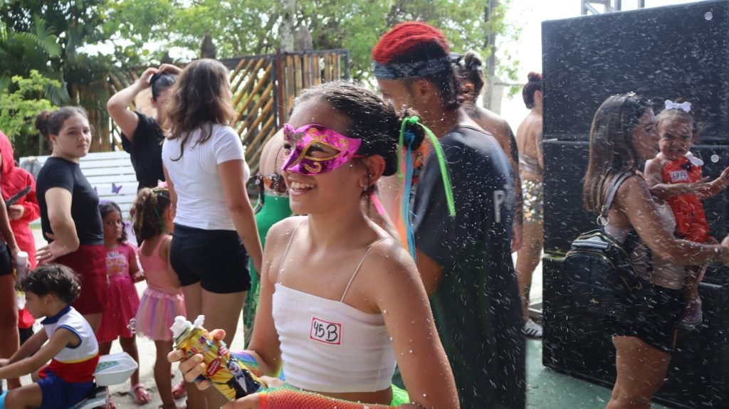 Prefeitura de Penha anuncia Penha Folia 2026 com desfiles e shows imperdíveis