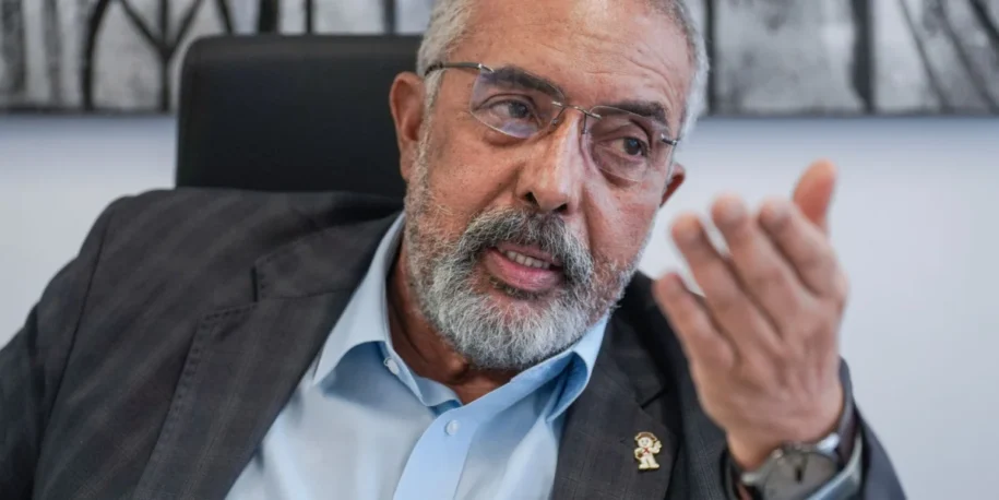 Presidente Lula coloca redução da jornada de 40 horas como prioridade urgente