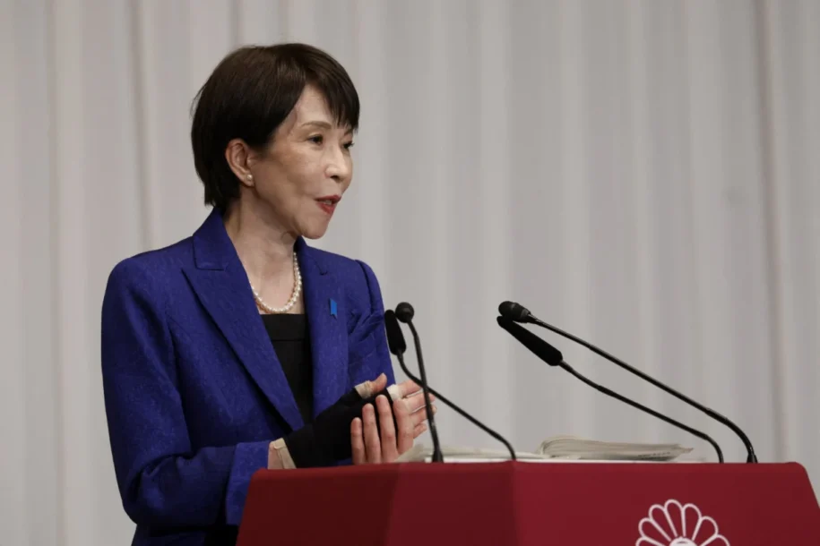 Primeira-ministra Sanae Takaichi celebra crescimento de 0,1% no PIB do Japão