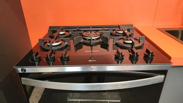 Professor Ewaldo Mehl alerta sobre riscos de fogões após enchentes perigosas