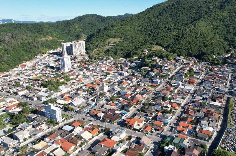 Receita Federal alerta sobre aumento de golpes contra MEIs em Itajaí