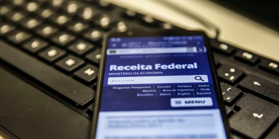 Receita Federal cobra empresas: prazos para envio de comprovantes do IR se aproximam!