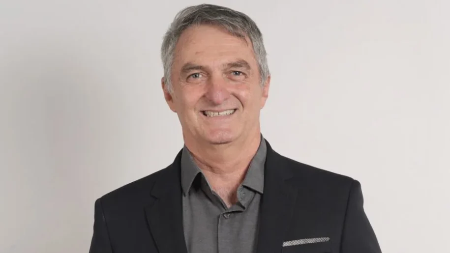 Renato Bolsonaro busca votos em São Paulo e critica condenações do irmão Jair