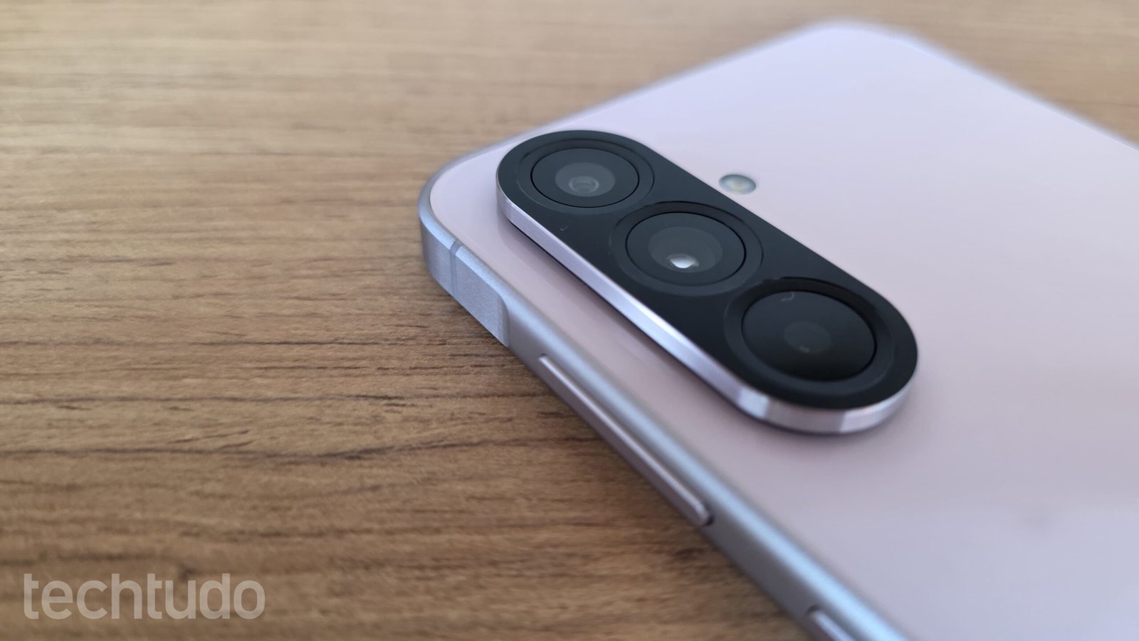 Samsung não confirma lançamento da One UI 8.5 e gera expectativa com vazamentos