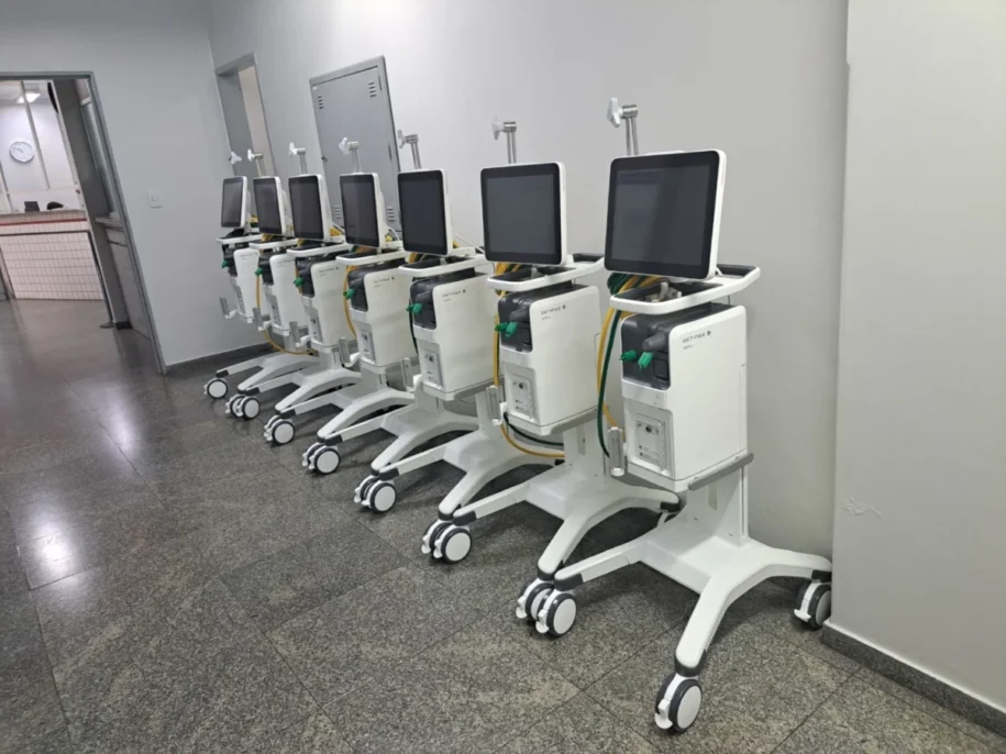 Secretaria de Saúde entrega 25 ventiladores e amplia UTIs neonatais em SC