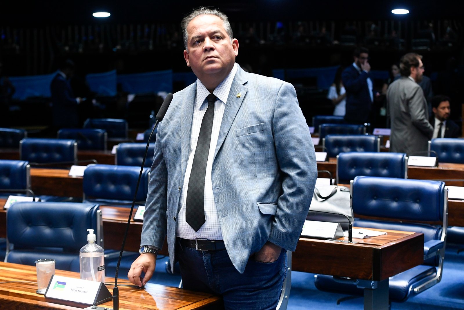 Senador Eduardo Gomes adia votação do PL do streaming após pressão de 'big techs'