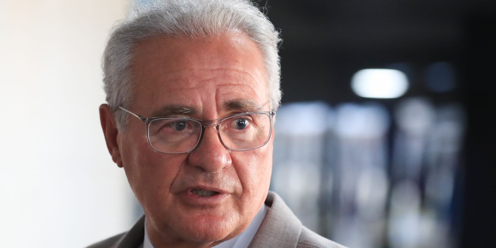 Senadores pressionam Fachin por acesso a inquérito sobre fraudes de R$ 17 bilhões