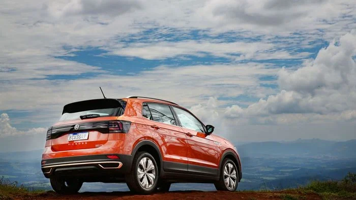Volkswagen reduz preço do T-Cross e desafia Hyundai Creta com oferta imperdível