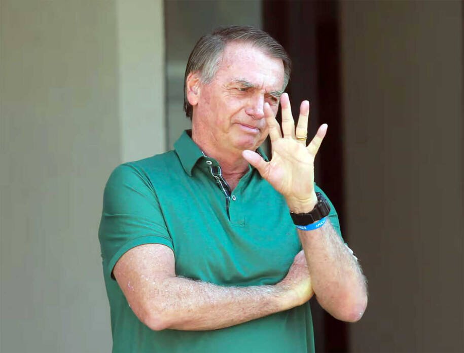 Alexandre de Moraes nega acesso livre de filhos a Bolsonaro em prisão domiciliar