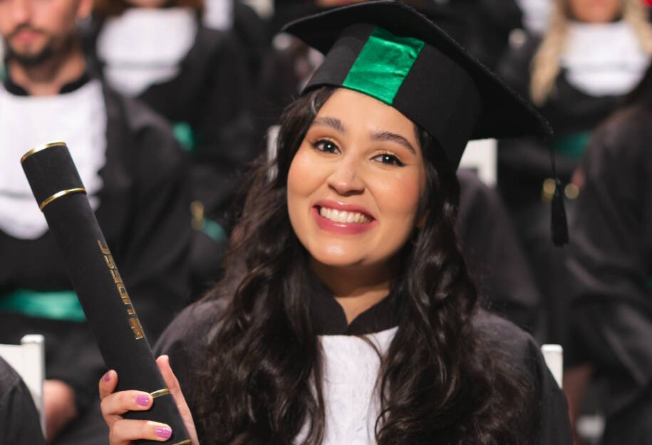Ana Beatriz Martins Jordão conquista vaga disputada no Hospital Albert Einstein