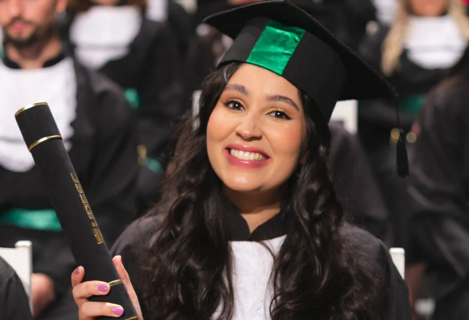 Ana Beatriz Martins Jordão conquista vaga disputada no Hospital Albert Einstein
