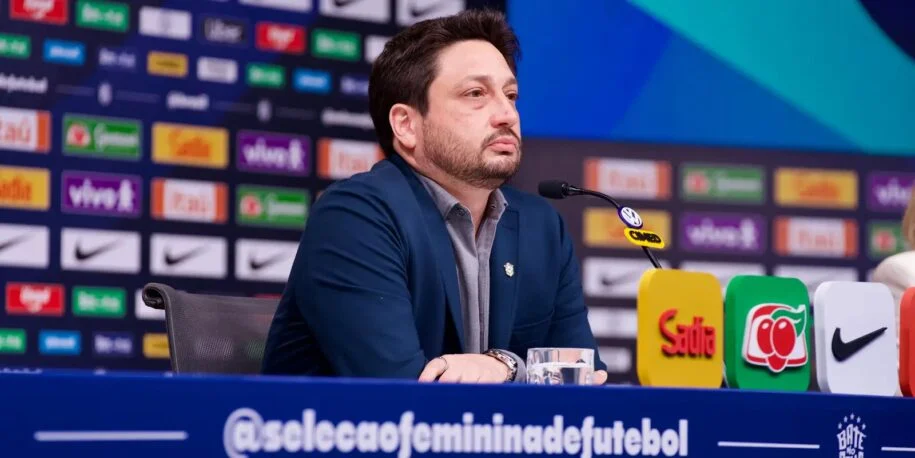 Arthur Elias convoca 26 jogadoras para Fifa Series e revela desafios contra Coreia, Zâmbia e Canadá