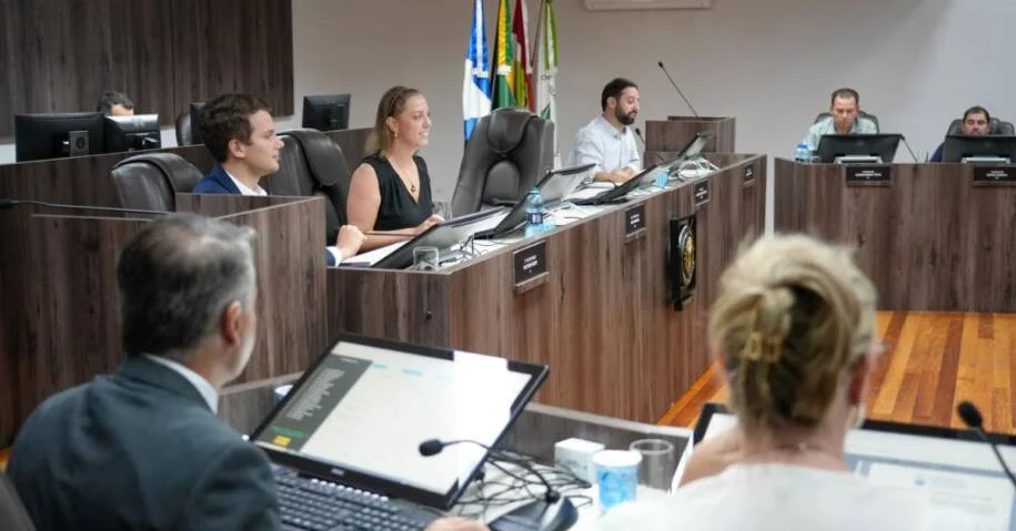 Câmara de Vereadores de Balneário Camboriú aprova projetos para TEA e parque inundável