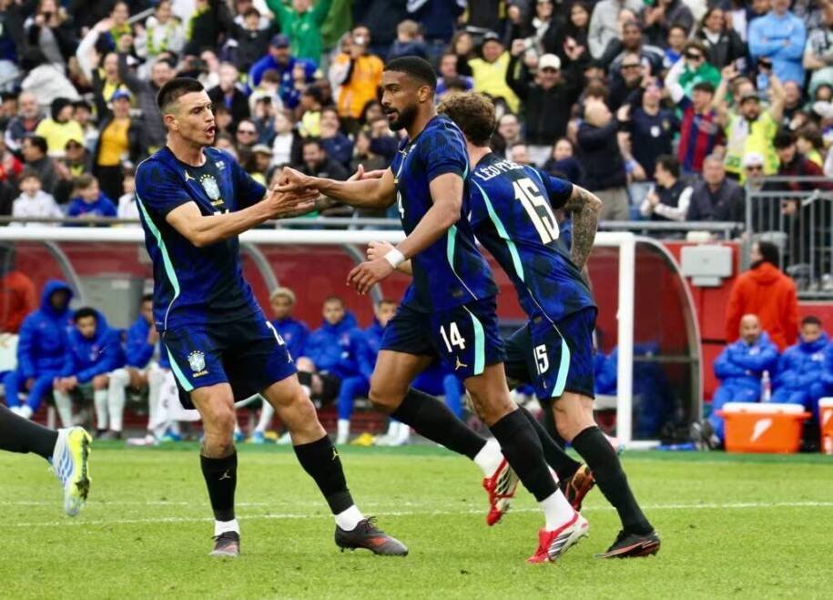 Carlo Ancelotti estreia com derrota da Seleção Brasileira para a França em amistoso tenso