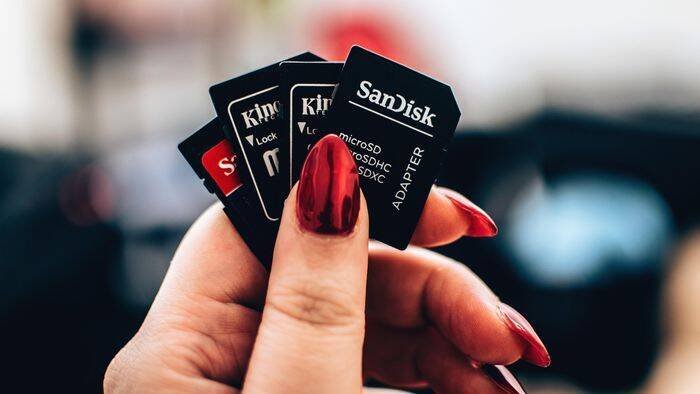 Cartões microSD falsos dominam Brasil: aprenda a identificá-los agora!