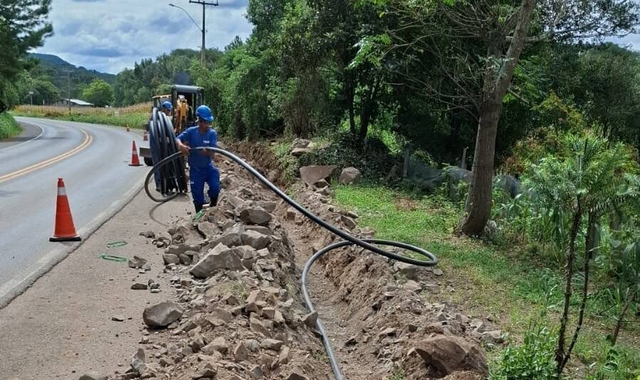 CASAN inicia obra de R$ 550 mil em Ibiam e alerta sobre abastecimento