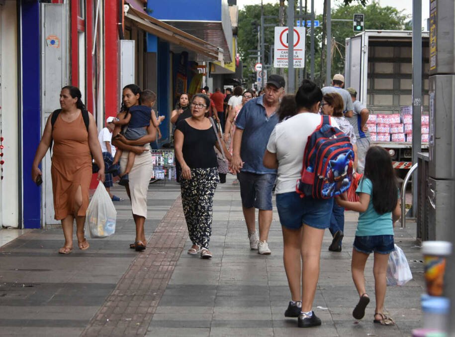 Clemente Ganz Lúcio alerta: fim da jornada 6x1 pode elevar custos e preços na economia
