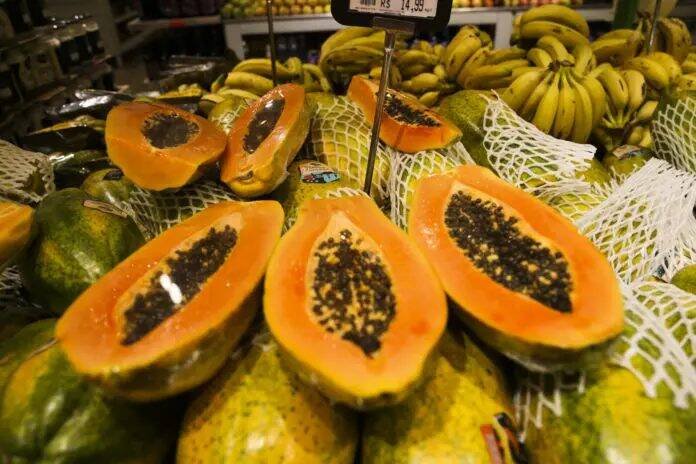 Conab revela queda de preços de frutas: banana despenca 11,16% em fevereiro