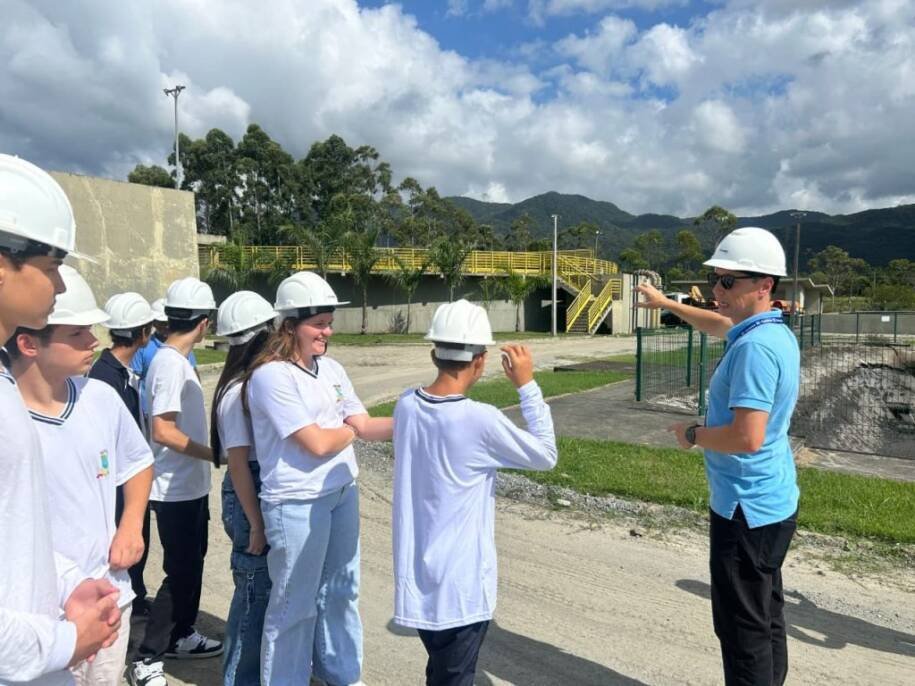 Conasa e FAACI promovem Semana da Água com alunos e mutirão em Itapema