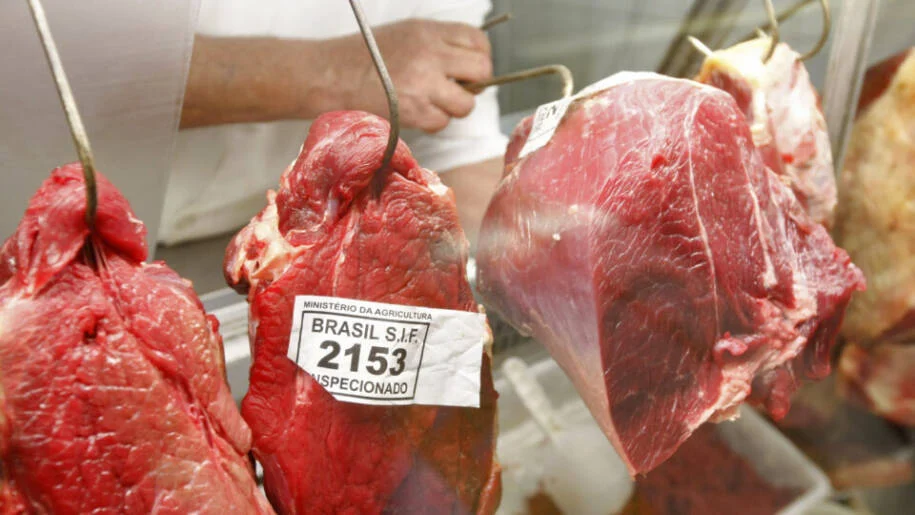 Conflito no Oriente Médio afeta bilhões em exportações de carne halal do Brasil