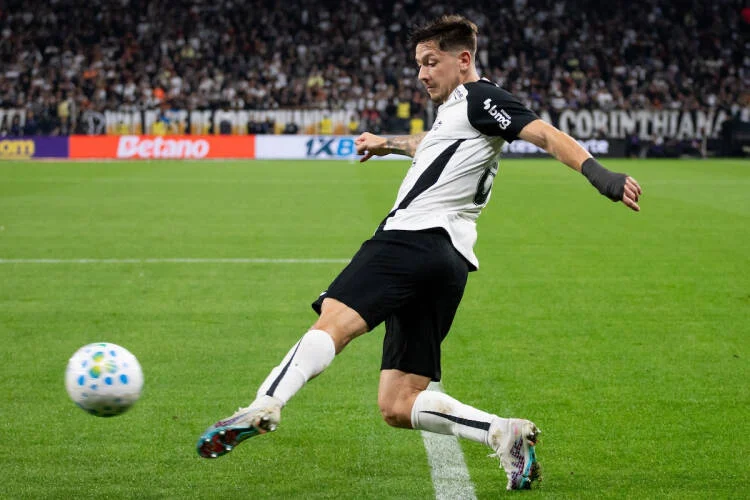 Corinthians quebra tabu e perde para o Coritiba na Neo Química Arena