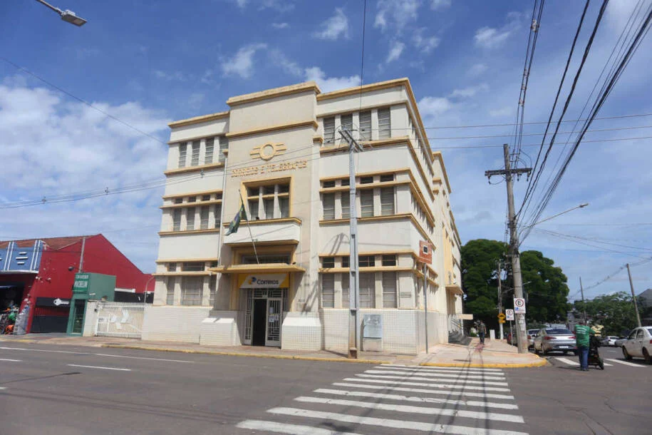 Correios enfrentam crise e planejam demissões após prejuízo de R$ 6 bilhões