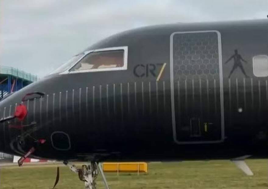 Cristiano Ronaldo deixa Arábia Saudita em jato de R$ 420 milhões durante conflito