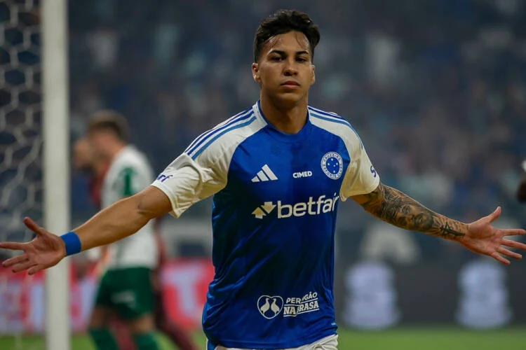 Cruzeiro conquista Campeonato Mineiro e impede hepta do Atlético-MG após briga