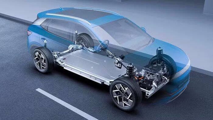 CT Auto revela: revisão de carro elétrico é mais simples, mas essencial na segurança