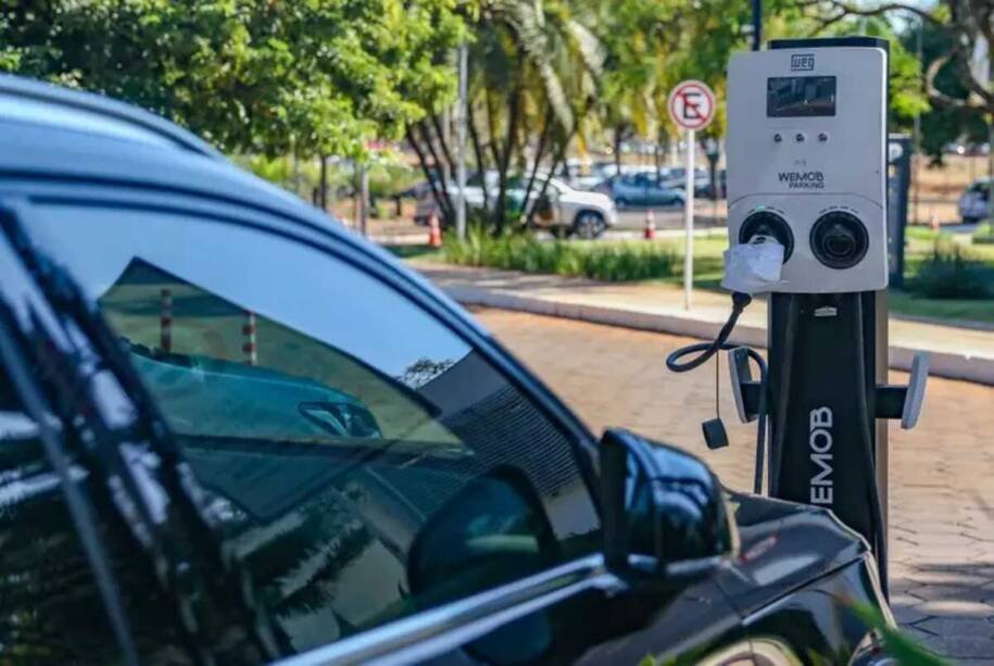 Deputado Paulo Corrêa propõe isenção total do IPVA para veículos elétricos em MS