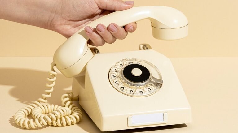 Dia do Telefone: Brasil celebra invenção de Alexander Graham Bell e sua evolução