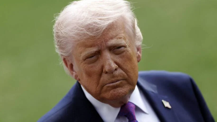 Donald Trump adia ataques ao Irã e revela negociações com figura respeitada