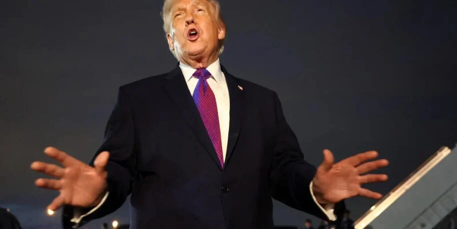 Donald Trump suspende ataques ao Irã após conversas ‘produtivas’ e ultimato