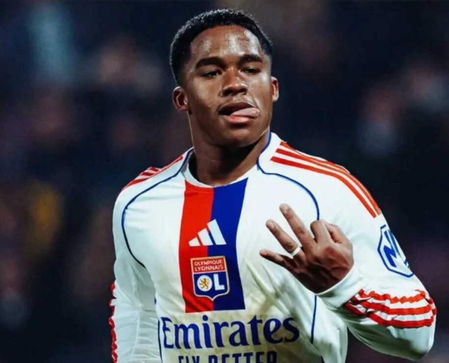 Endrick brilha com assistências, mas Lyon perde para Olympique em 3 a 2