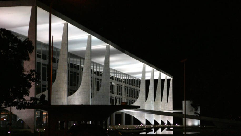 Escândalo do Banco Master e CPI no Congresso ameaçam reeleição de Lula em 2026