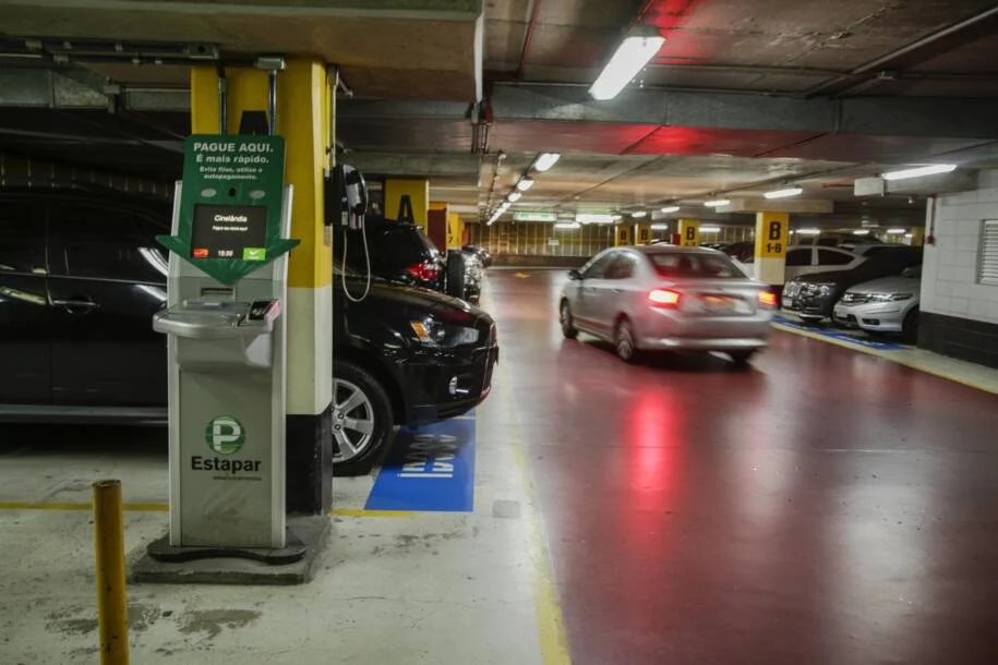 Estapar registra lucro de R$ 2,7 milhões enquanto Brasil vê desemprego cair