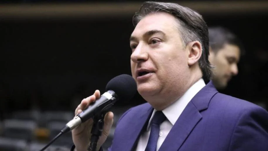 Fernando Giacobo deixa PL-PR e apoia Ratinho Junior após filiação de Moro