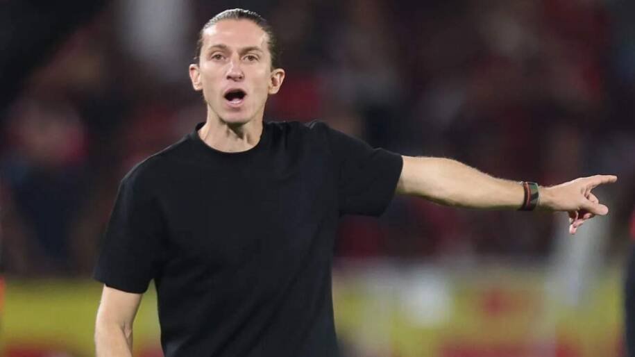 Flamengo demite Filipe Luís após crise e goleada de 8 a 0 no Carioca