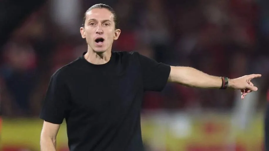 Flamengo demite Filipe Luís após crise e goleada de 8 a 0 no Carioca