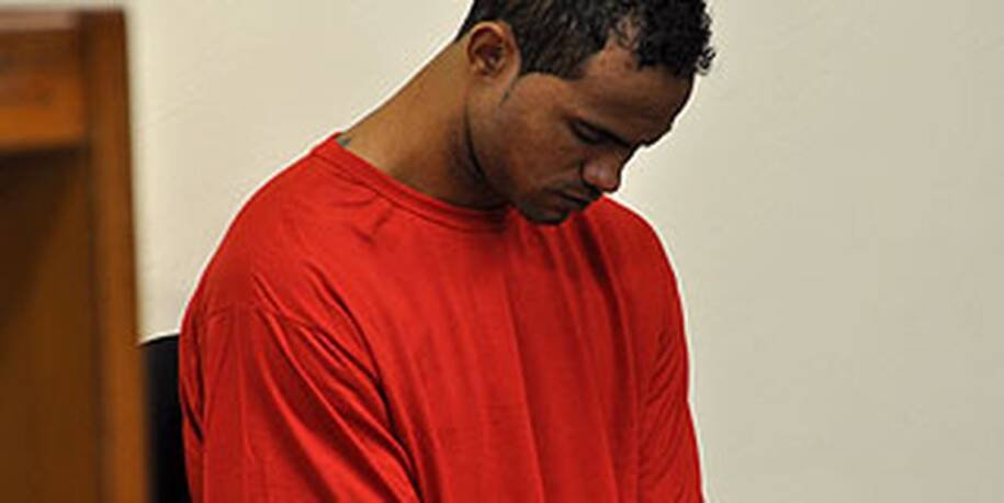 Goleiro Bruno é considerado foragido após descumprir liberdade condicional