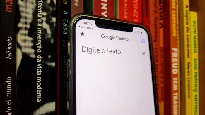 Google Tradutor revela nova função que fixa 10 idiomas e promete facilitar viagens