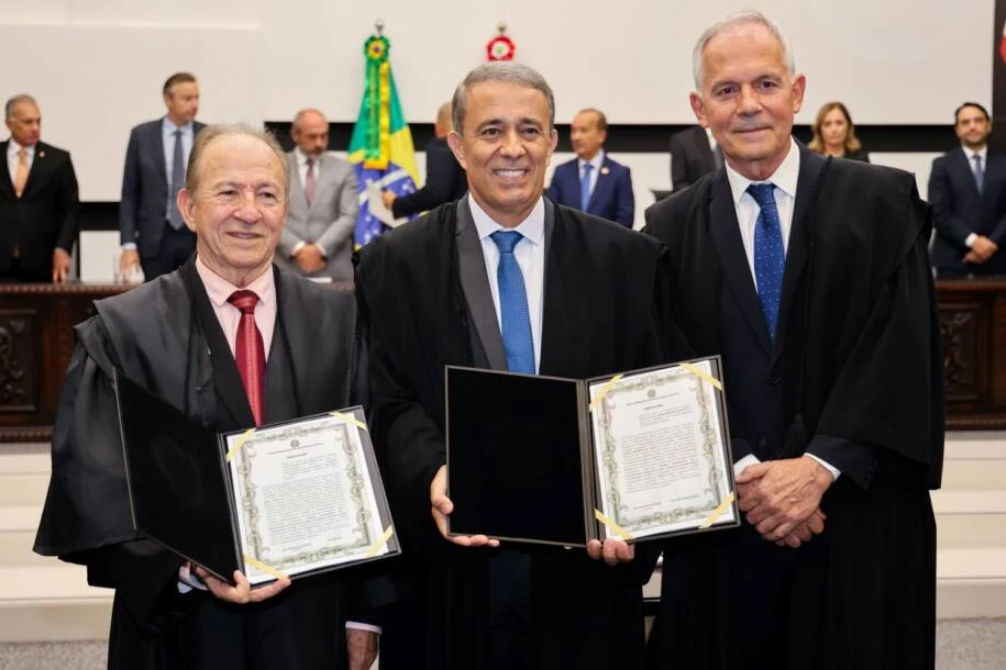 Governador Jorginho Mello assume desafios da nova presidência do TRE-SC