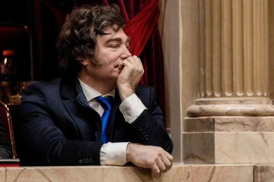 Governo de Milei critica políticas de gênero e gera polêmica no Dia da Mulher