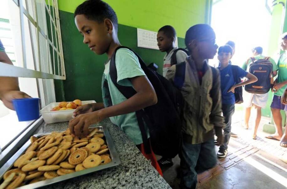 Governo de MS inicia oferta de café da manhã para 19 mil alunos rurais em 2026