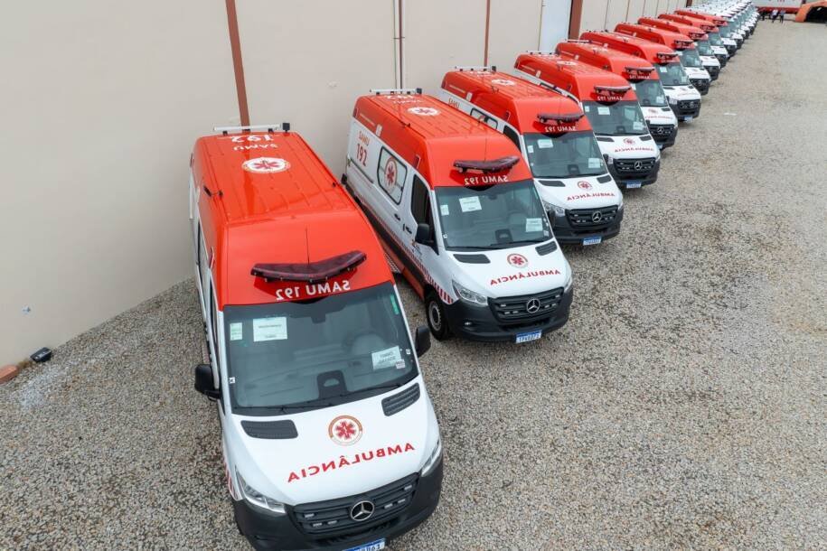 Governo de Santa Catarina entrega 31 veículos do SAMU e investe mais de R$ 10 milhões