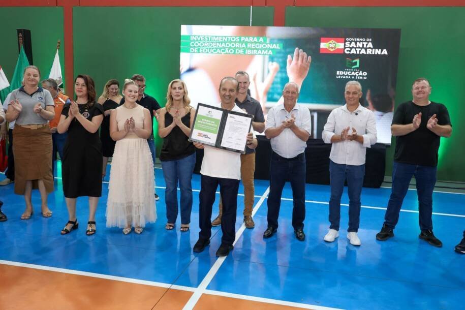 Governo de Santa Catarina entrega reforma de R$ 4,3 milhões em escola e transforma educação